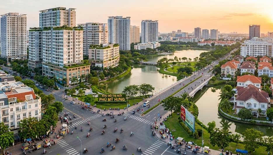 Thị trường bất động sản Việt Nam 2025 Toàn cảnh thị trường bất động sản Việt Nam - doanh nhân đầu tư bất động sản góc nhìn đô thị hiện đại