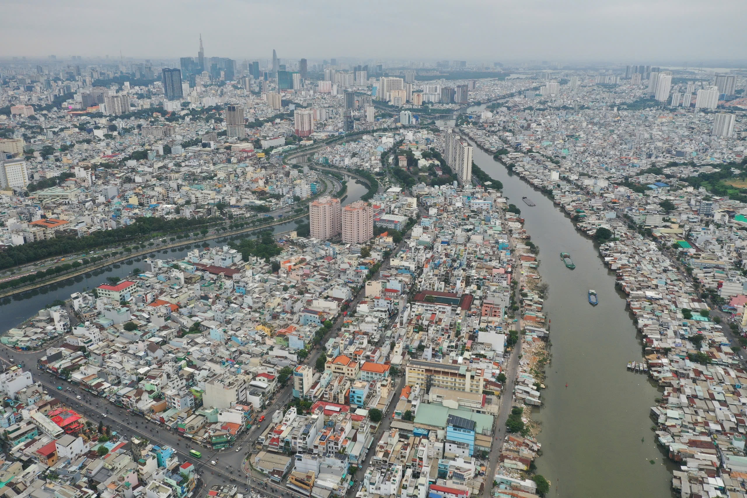 thị trường bất động sản Việt Nam nhìn từ trên cao